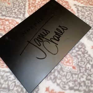LIKE NEW JAMES CHARLES X MORPHE EYESHADOW PALETTE